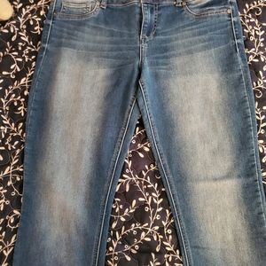 Maurices jeggins size Large.